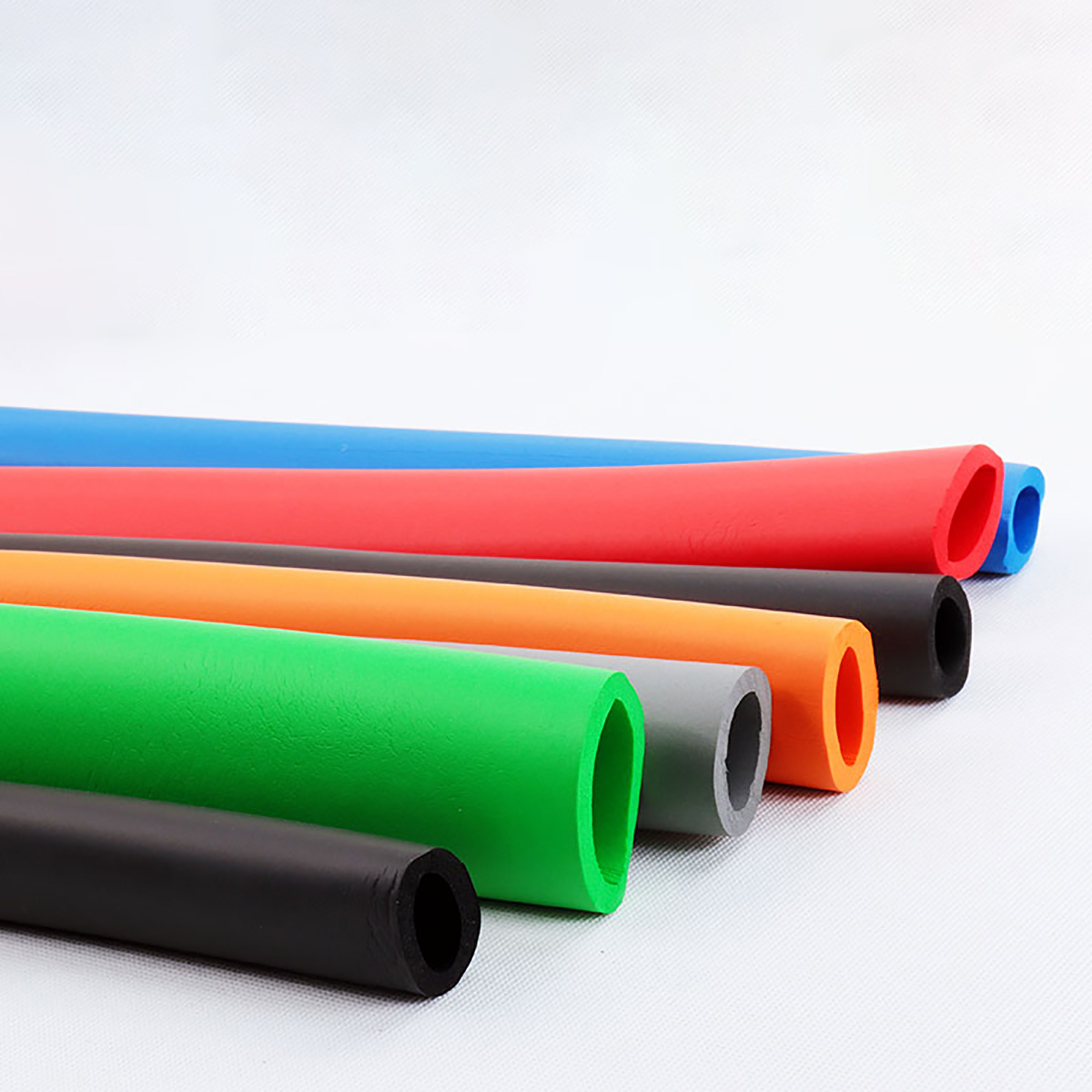 1 Meter buntes NBR-Schwammrohr – Pipe Insulation Foam Bewertung und Preis